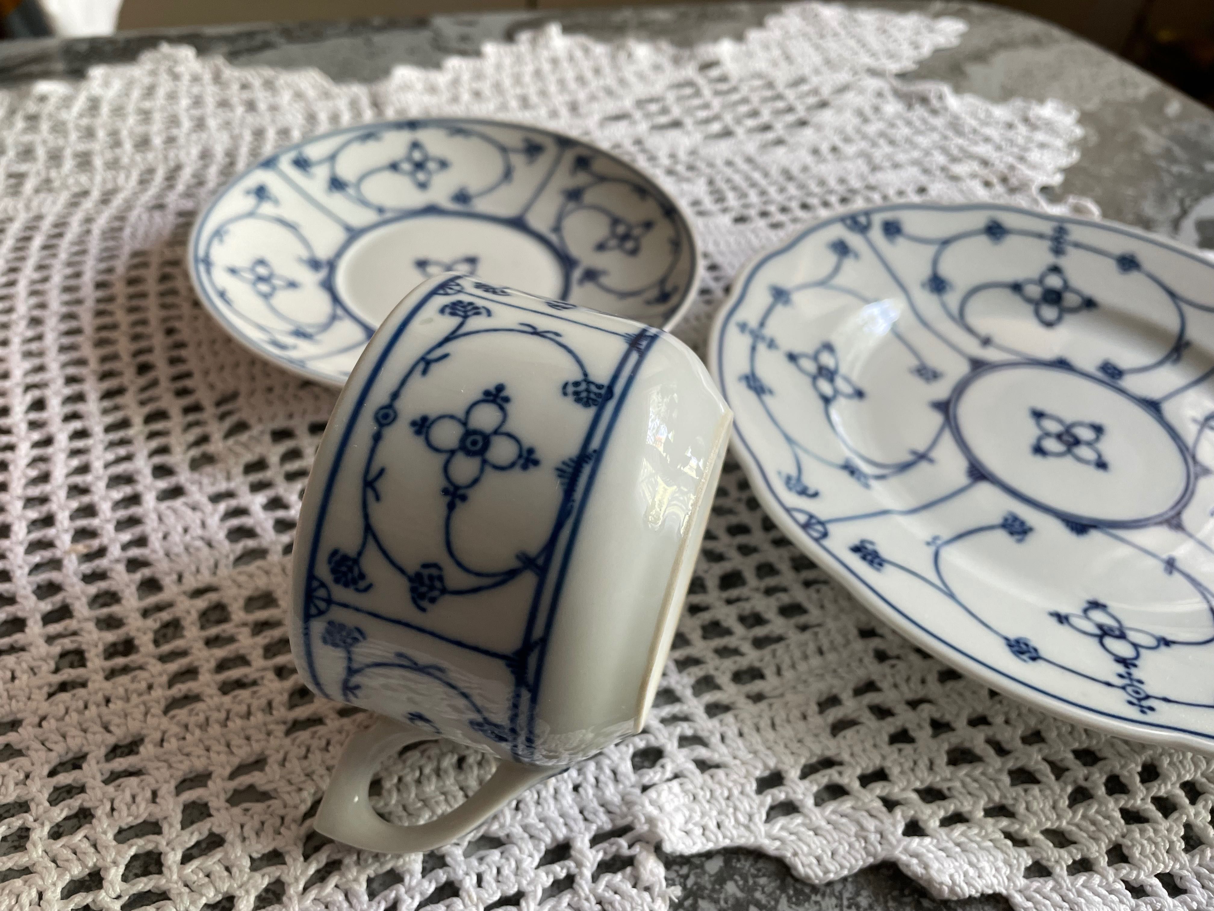 Piękne porcelanowe trio sygnowane C.T Altwasser