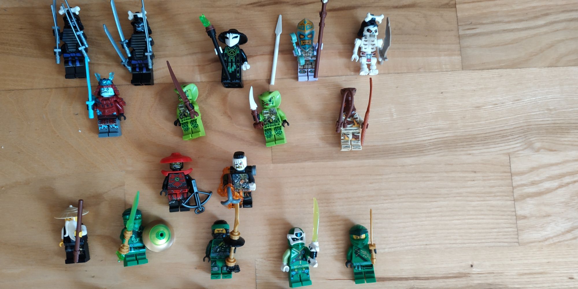 25 ludzików z bronią LEGO Ninjago
