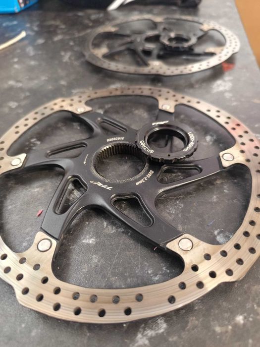 TRP discos travão 203mm + adaptadores