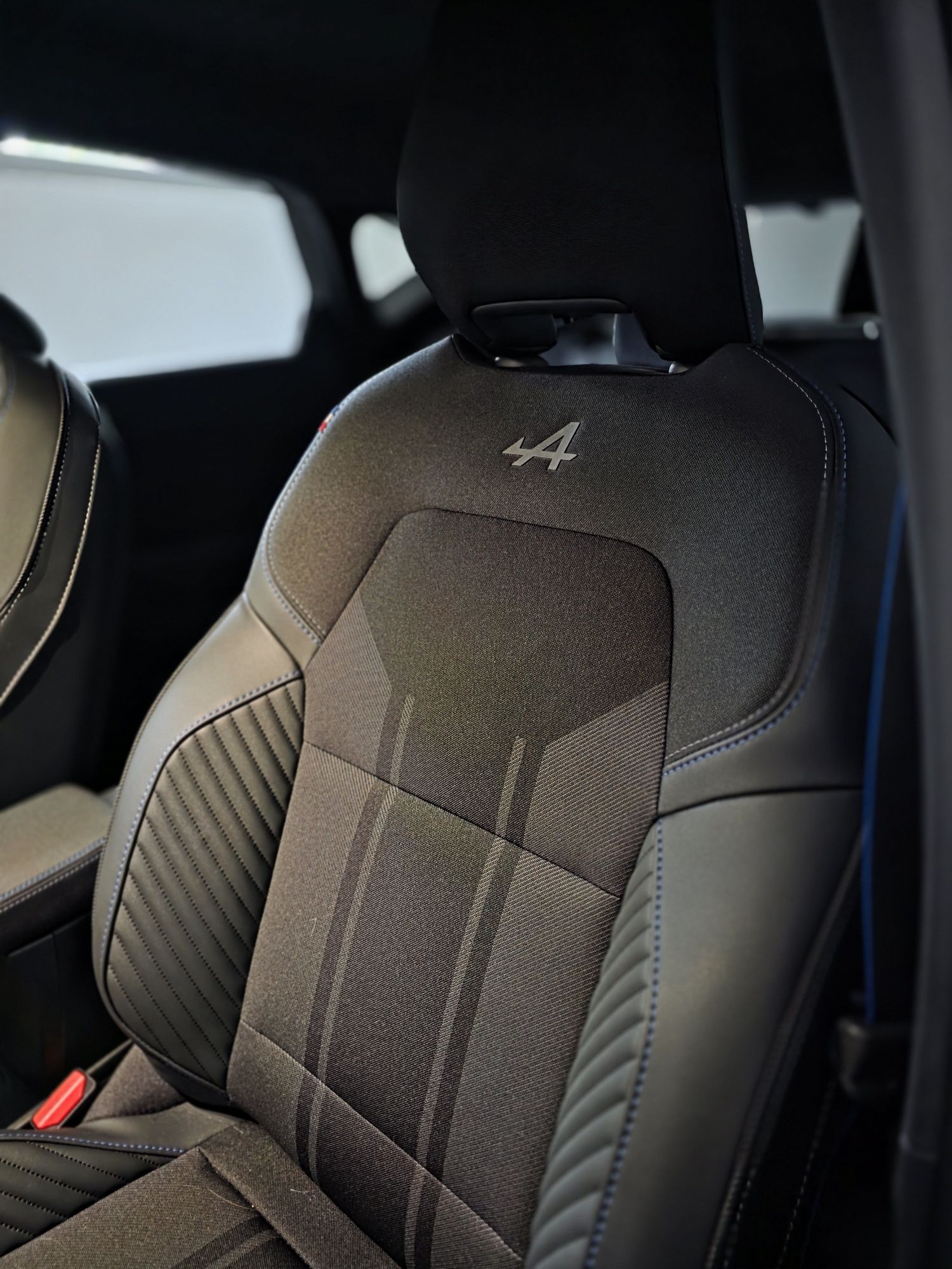 Renault Captur Esprit Alpine E-TECH full hybrid