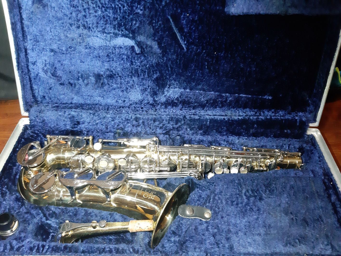 Saxofone alto B&H 400