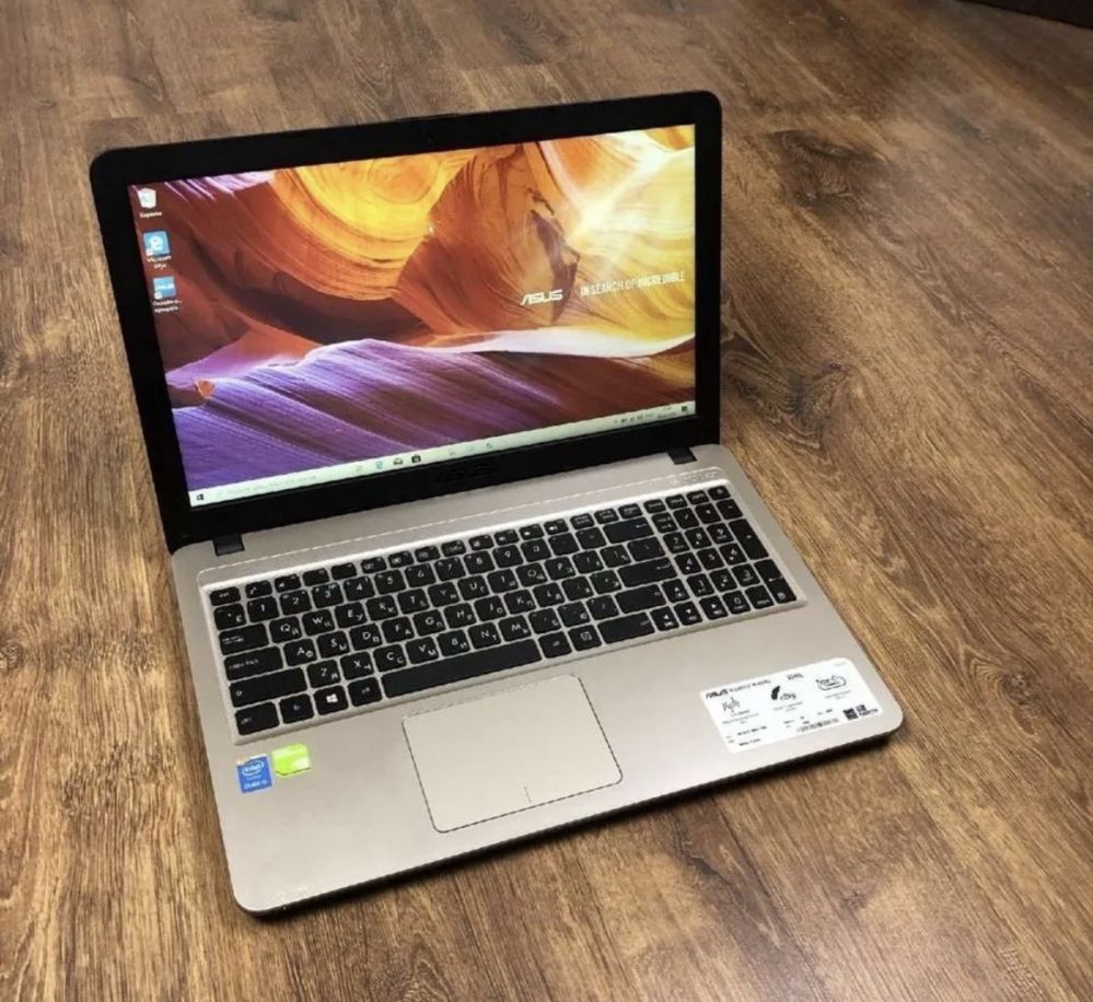 Ігровий Ноутбук Asus R540 | Core i3 | 8 ГБ ОЗУ | 250 SSD | GT 920M