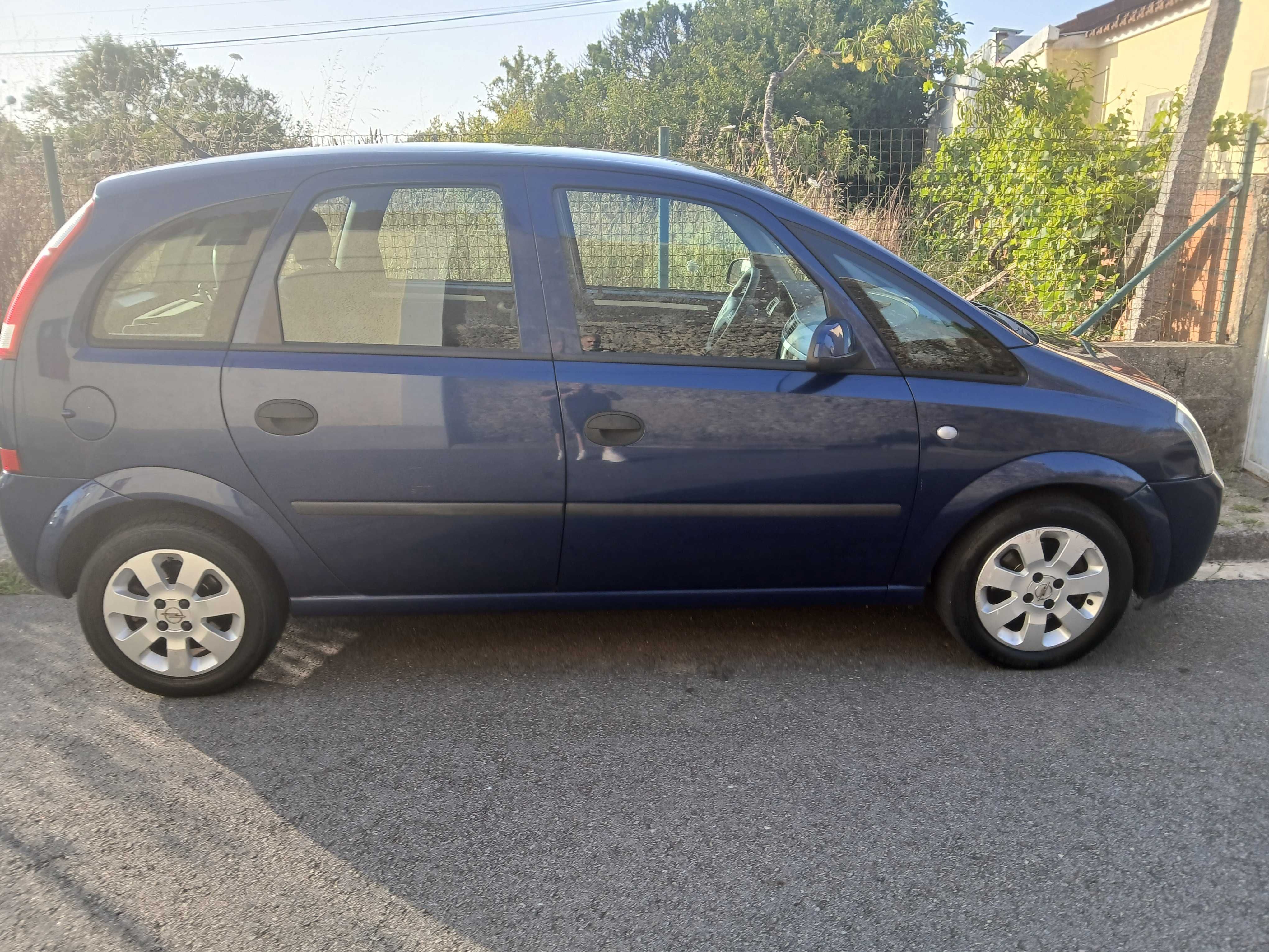 Opel meriva em muito bom estado