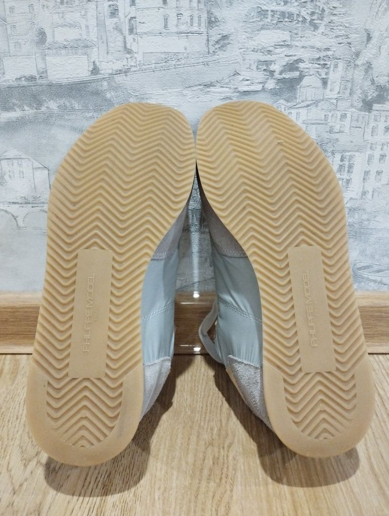 Жіночі кросівки Philippe Model