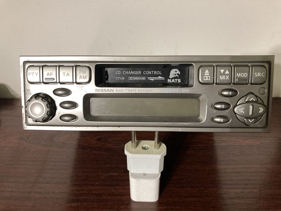 Nissan PP-1675T Орігінальна магнітола
