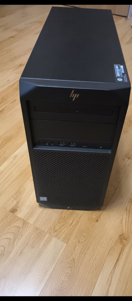 HP Z2 G4 Workstation i7 8700/16gb/256gb M2/quadro p1000