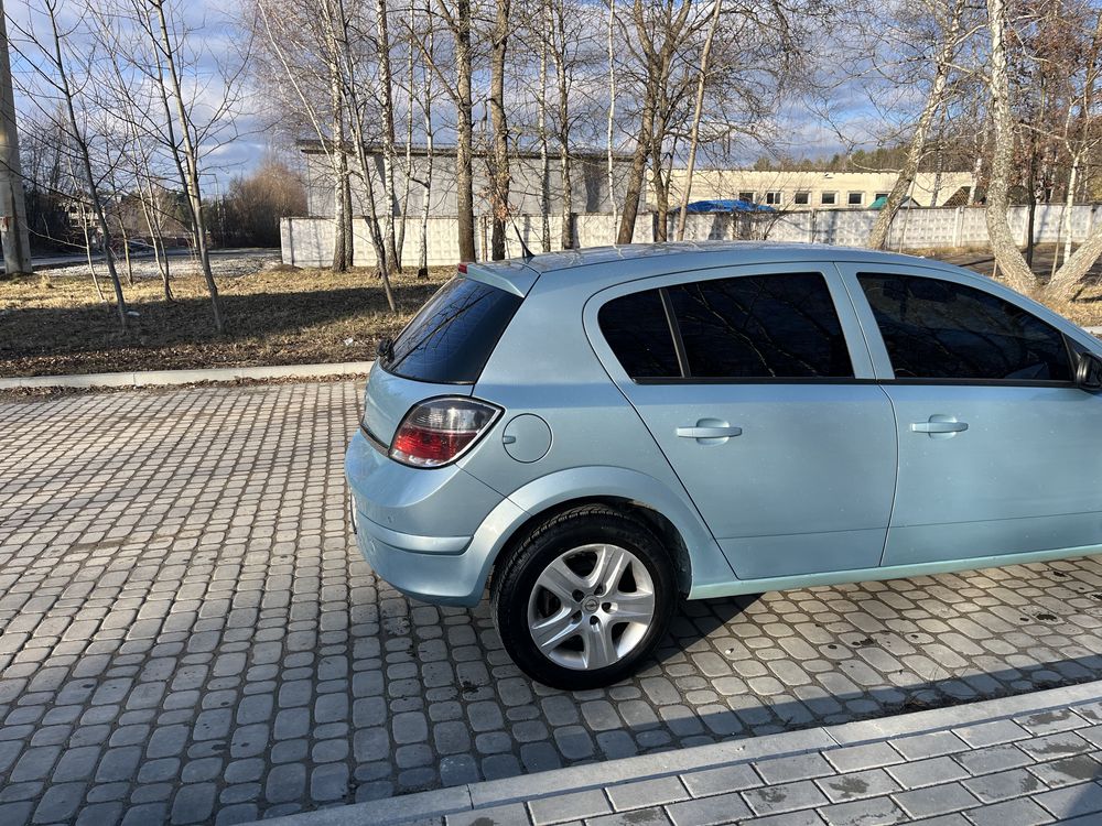 Opel Astra,2009,1,6,АКП