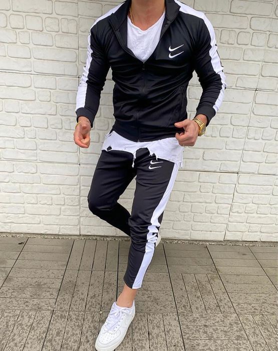 Спортивный костюм nike мужской черный с лампасами