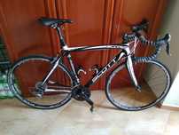 Rower szosowy Scott full carbon.