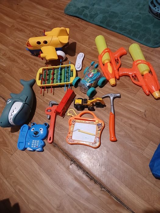 Детские игрушки.