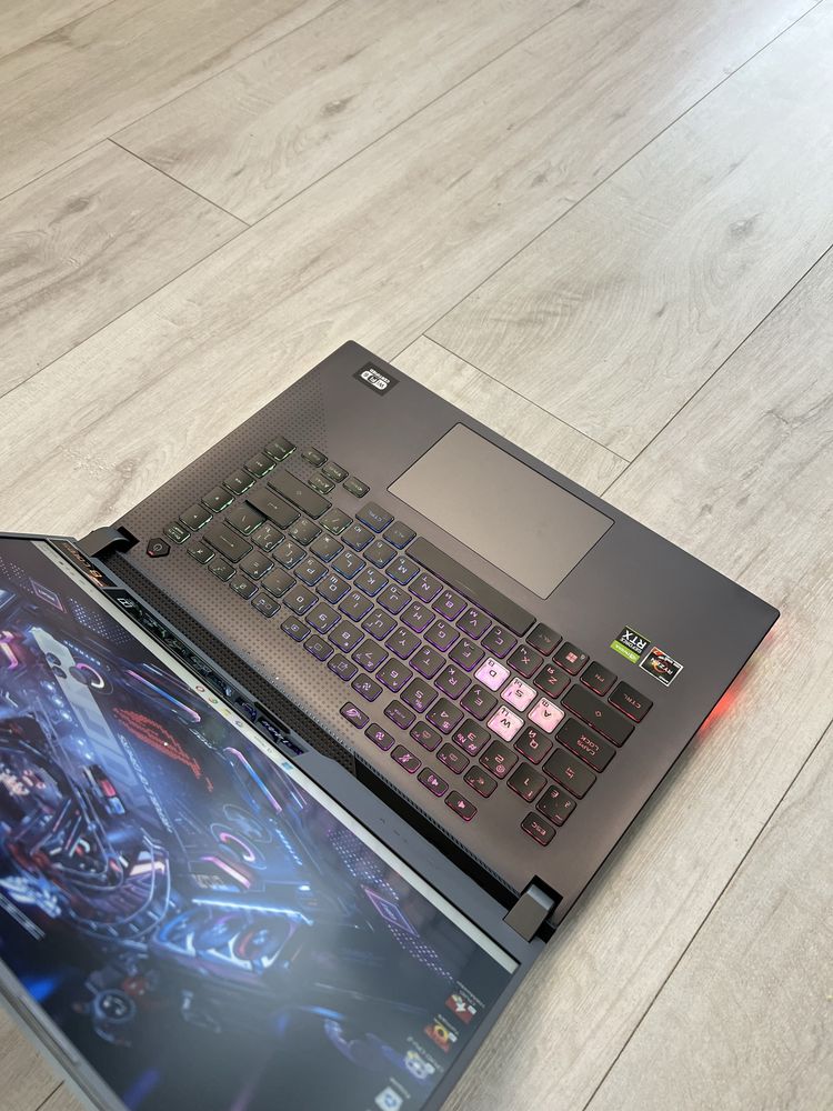Ігровий ноутбук Asus Rog G513 — Ryzen 7 + RTX 3050  + 144Hz