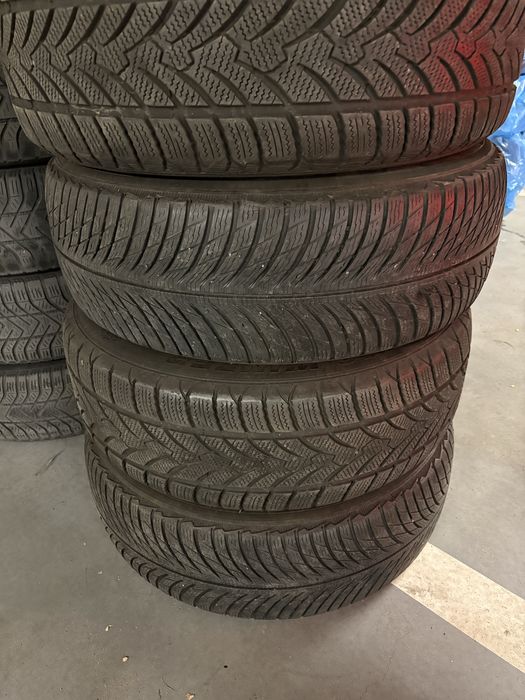 zimowe opony  225/60r17