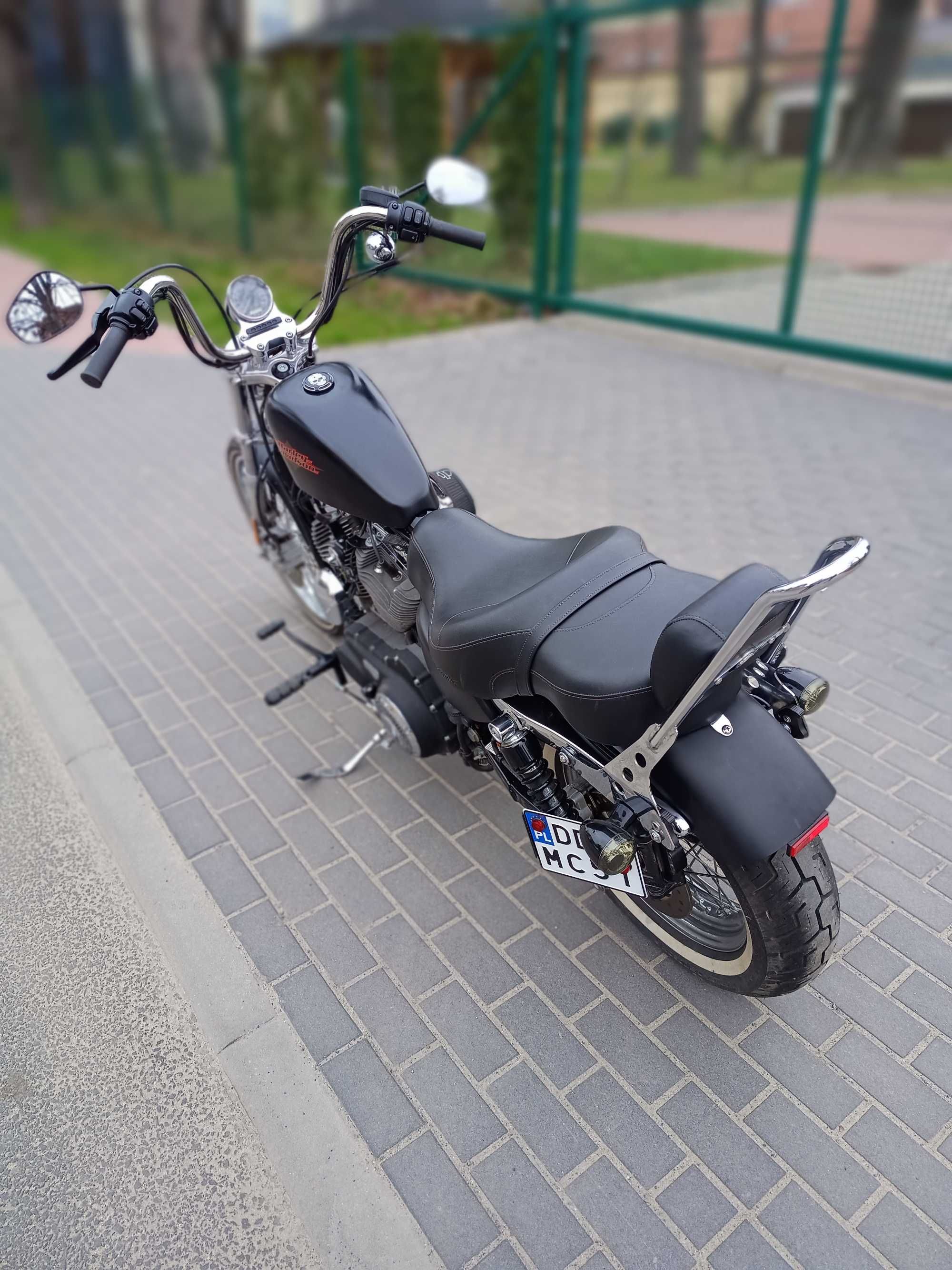 Harley Davidson seventy two xl1200 v