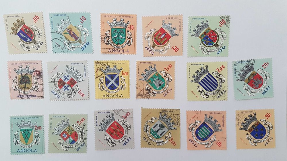 53 Selos Escudos Armas e Outros de Angola