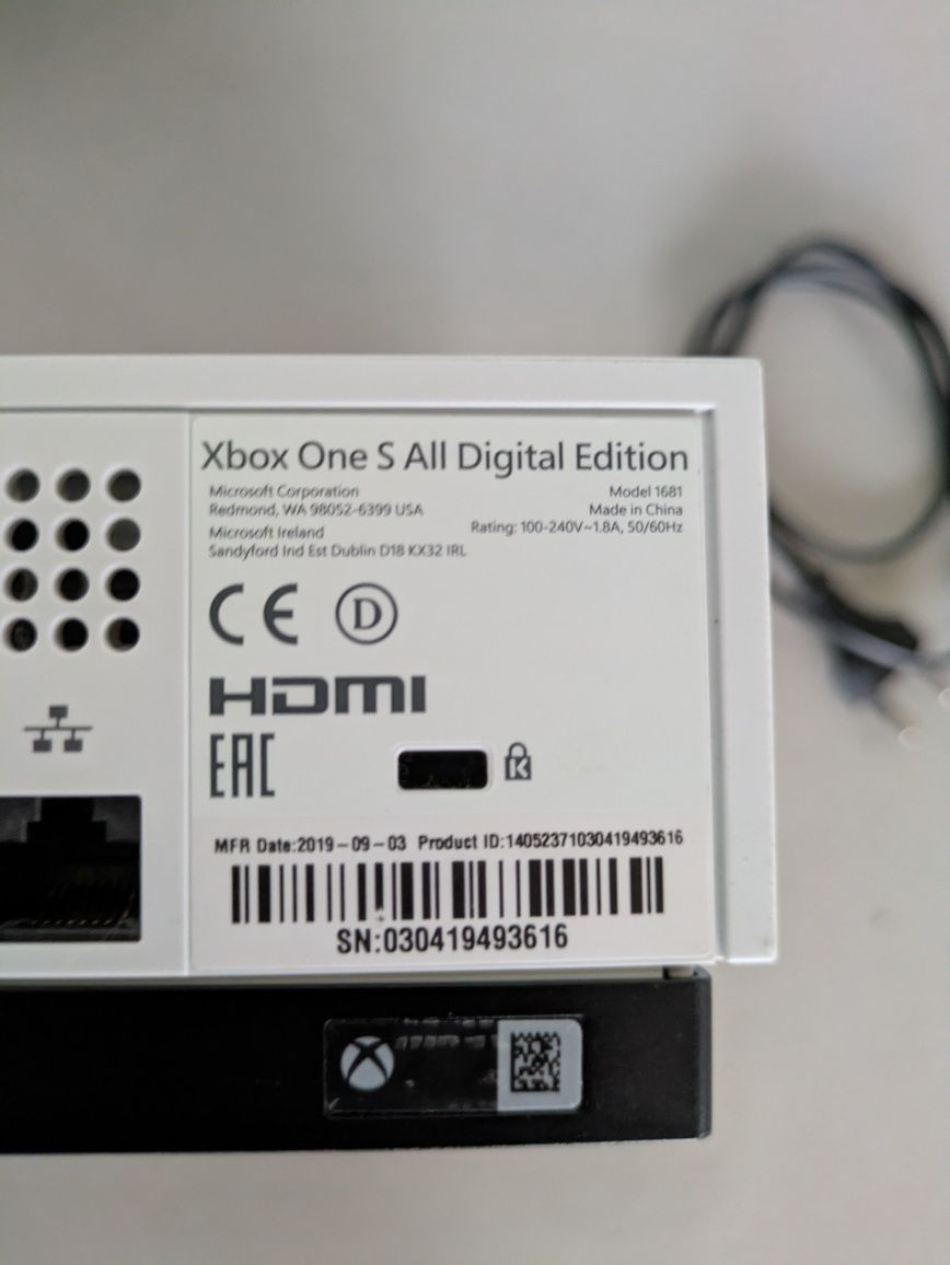 Xbox one S all digital+ pad