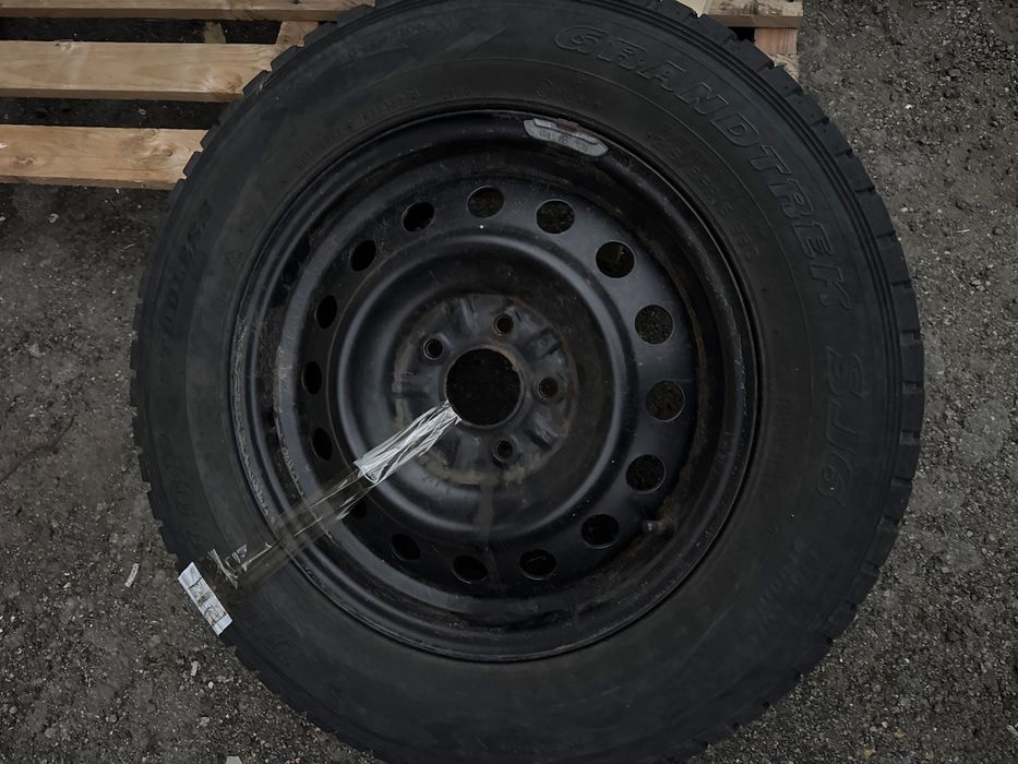 Продам шини і диски 215/65/16 98Q Dunlop grandtrack sj6