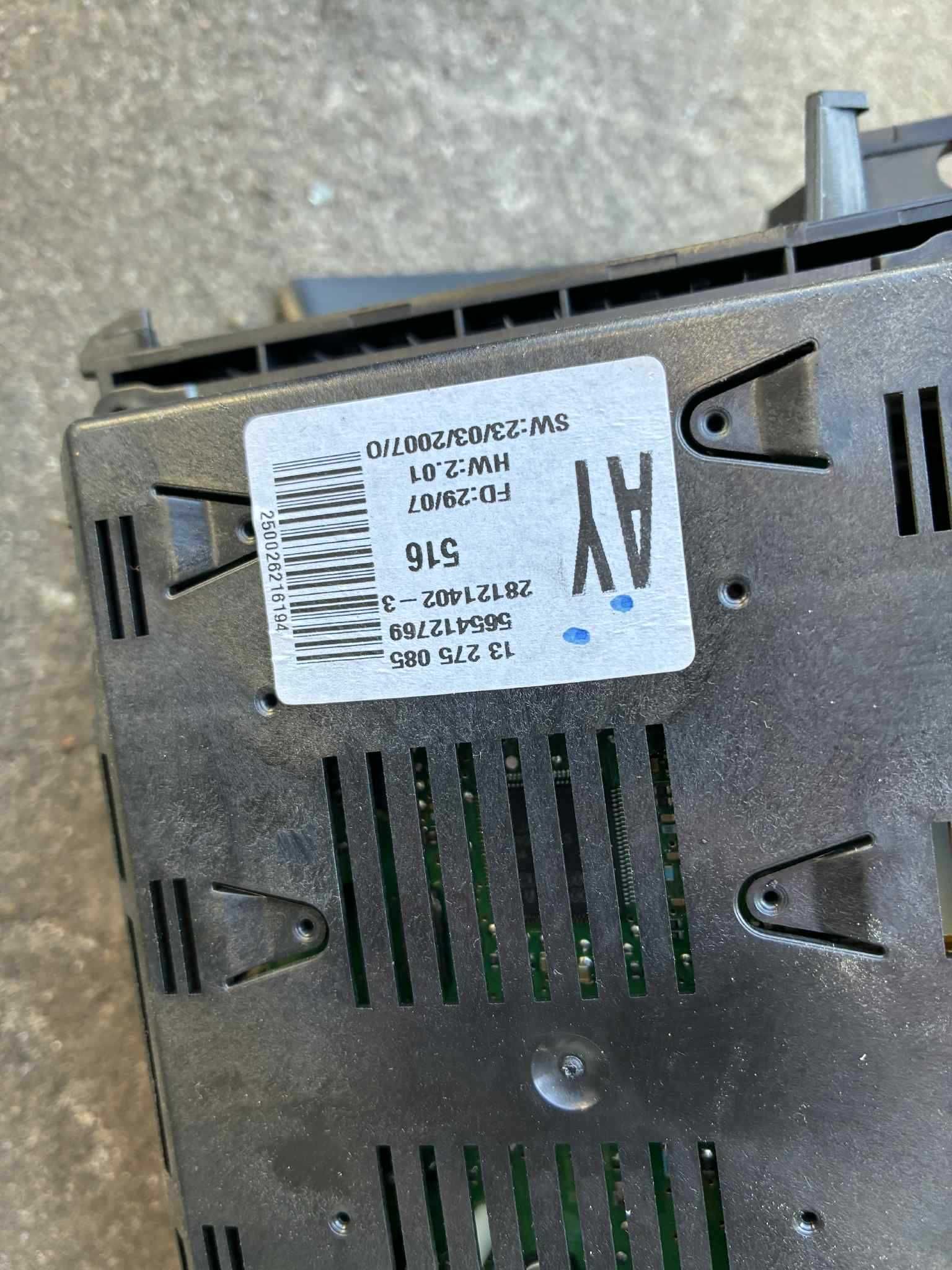 wyświetlacz ekran radio opel astra H zestaw