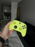Pad x box series x - neonowo zielony