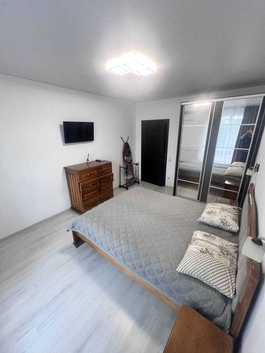 Подобово/довгостроково | Центр, Імперіал | Вільно