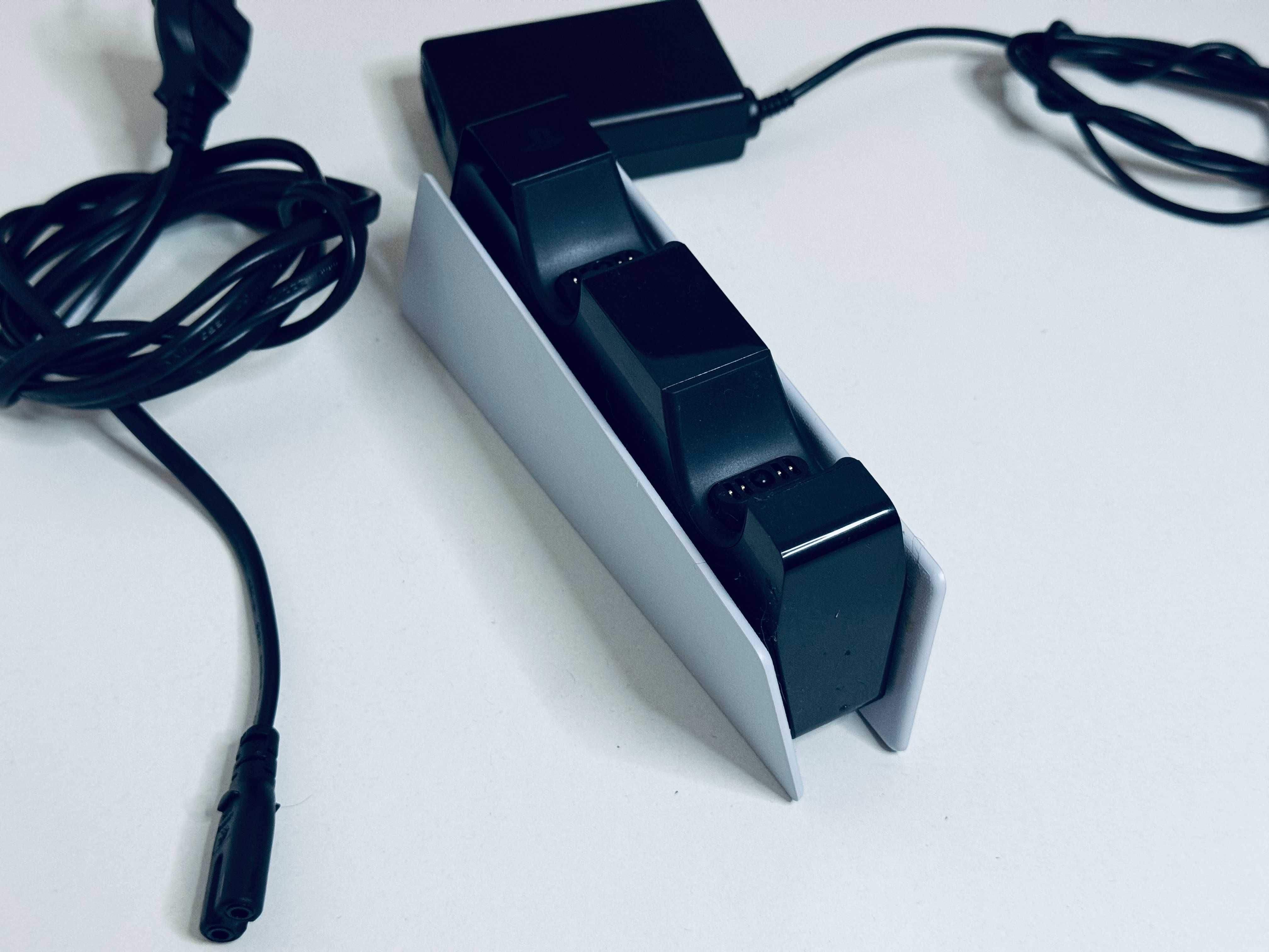 Ładowarka do padów PS5 Stacja ładująca Oryginalna Sony Playstation