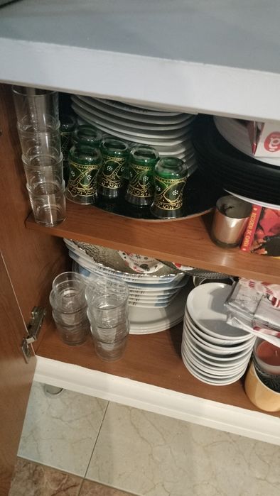 Aparador 1,80 madeira cerejeira pintado á mão