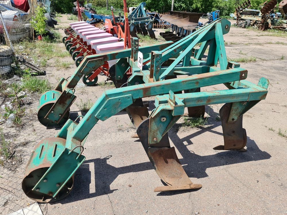 Глибокорозпушувач ГР-2.5, БІЛОЦЕРКІВМАЗ, стійка ПАРАПЛАУ, 2008 р.в.