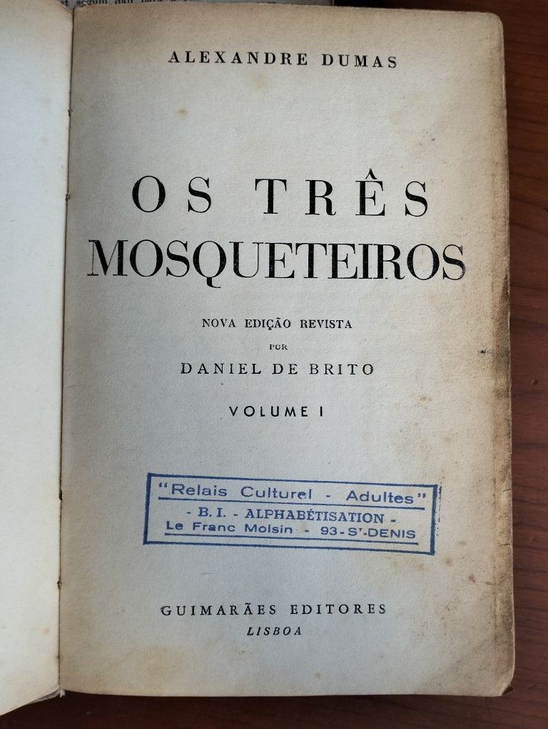 Os Três Mosqueteiros - Alexandre Dumas