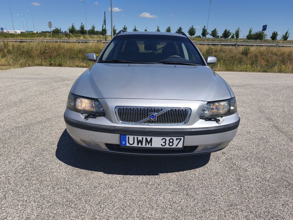 Volvo  V70 I 2.4