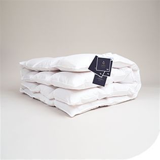 Kołdra AMZ QUEEN letnia, puch 100% 180x200cm Biały