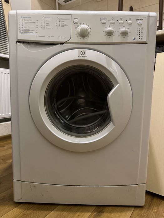 Пральна машинка Indesit