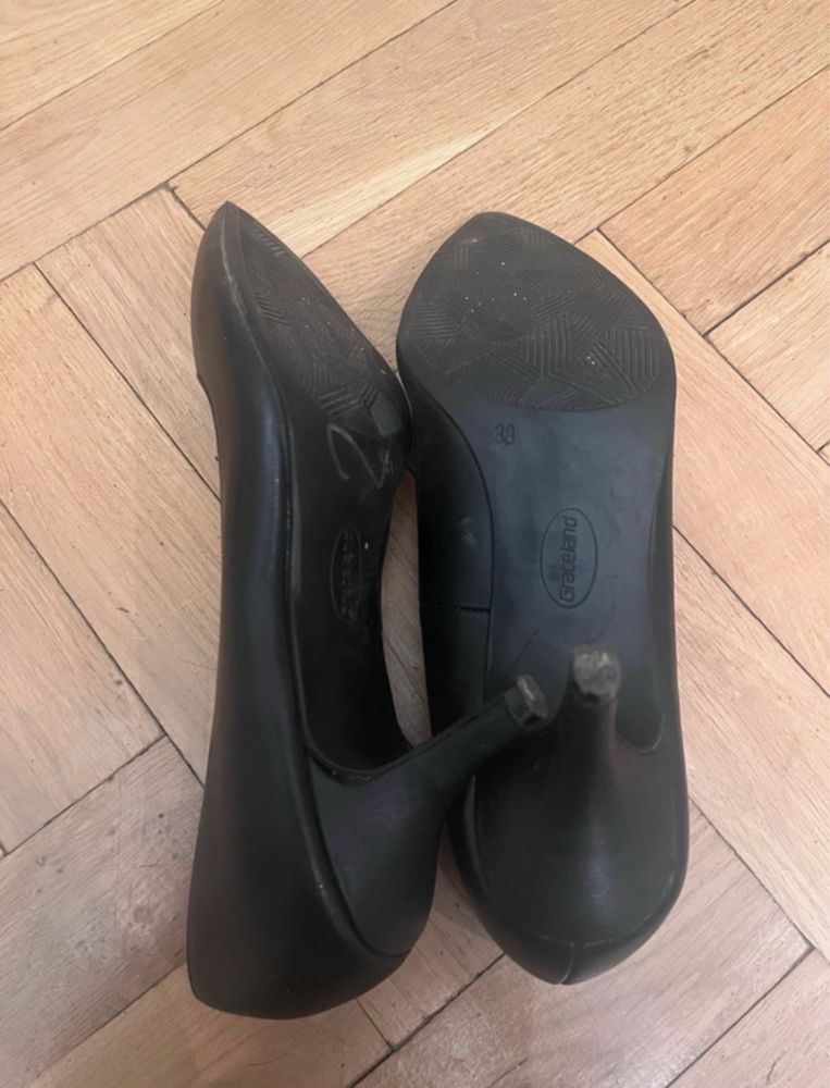 Graceland klasyczne czarne szpilki czółenka buty na obcasie 38 retro