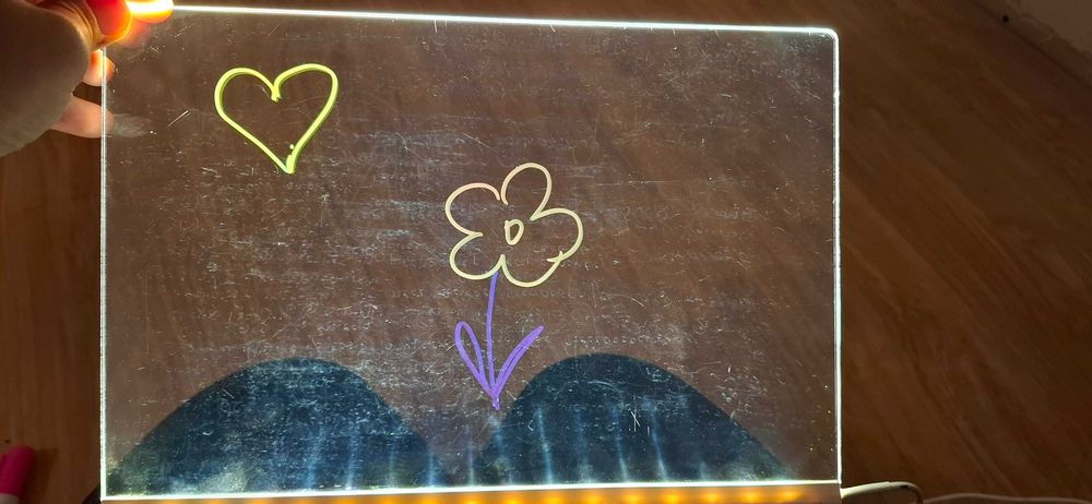 Akrylowa tablica LED do rysowania podświetlana 30X20CM