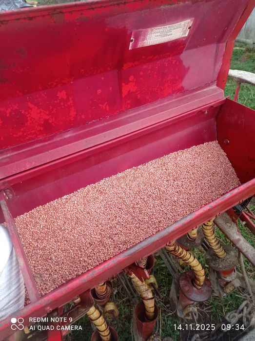 Сівалка кінна  на  15 лійок.