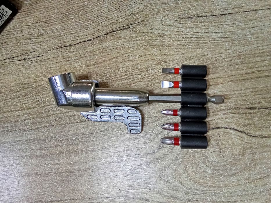 Кутовий угловой редуктор, адаптер (тримач) для шуруповерта з бітами Pa