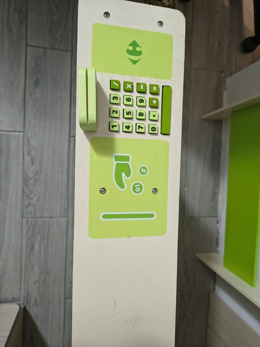 Drewniany sklepik Carrefour - odbiór osobisty Turza Śląska