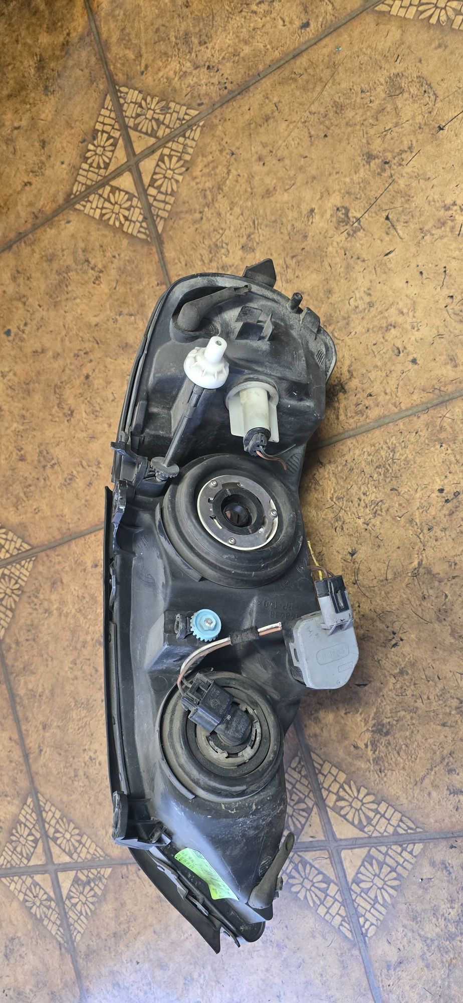 Lampa przód prawa Opel Astra G