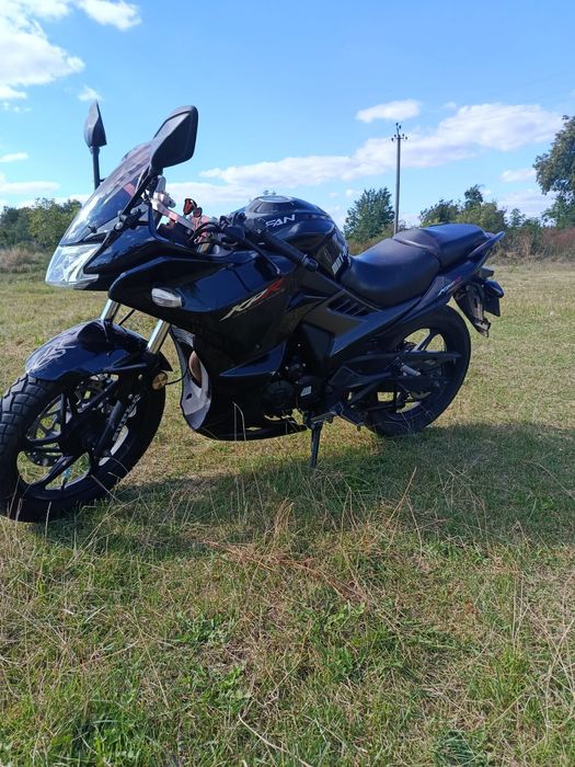 Продам мотоцикл ліфан KPR200