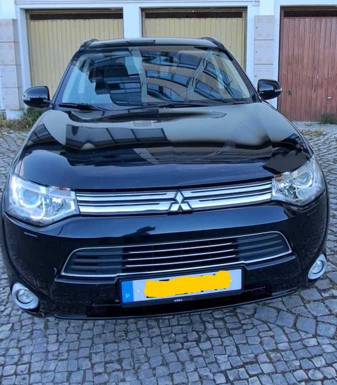 Mitsubishi OutLander PHEV 2014