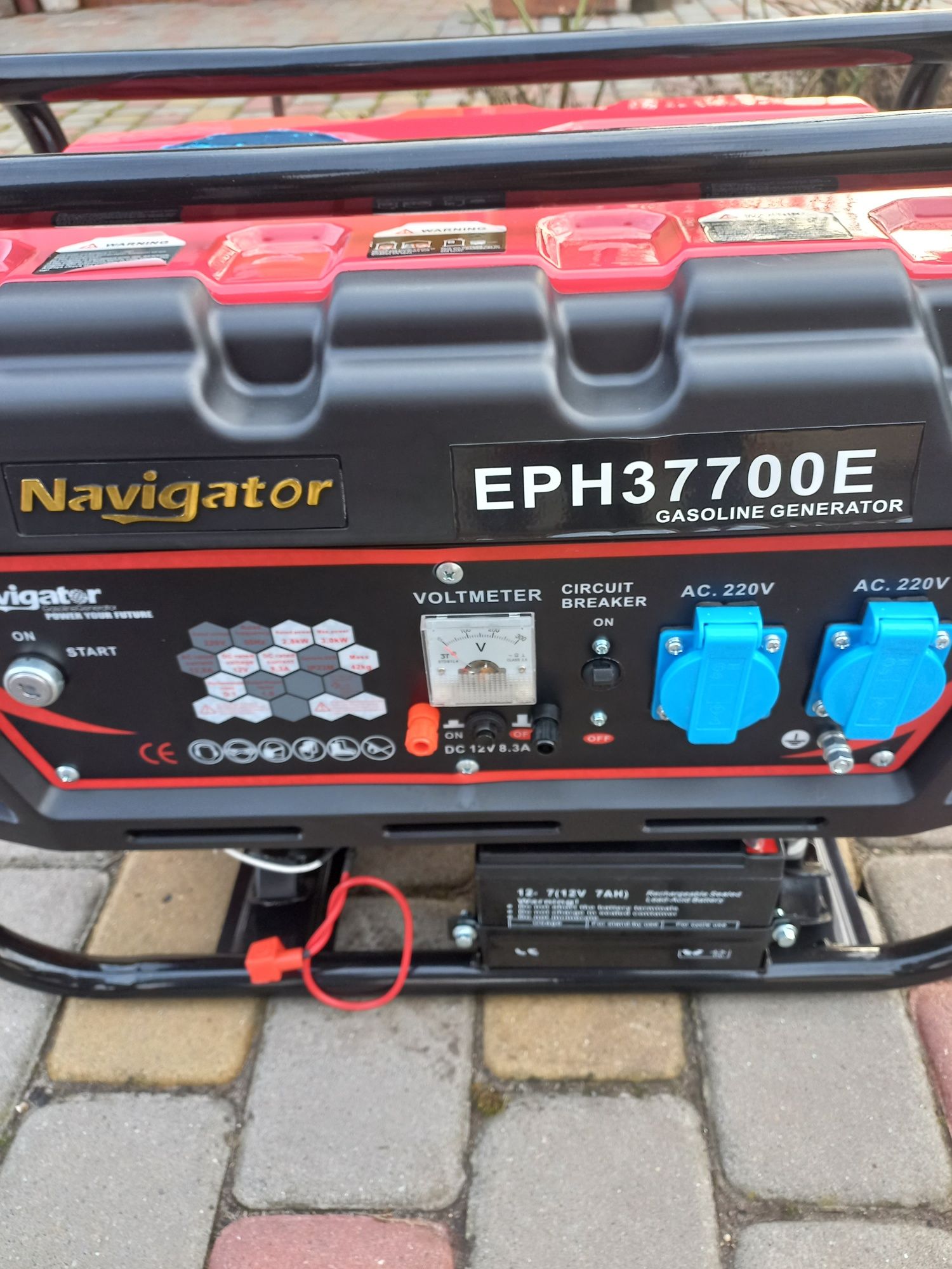 Бензогенератор Navigator EPH37700E 3kW с электростартером