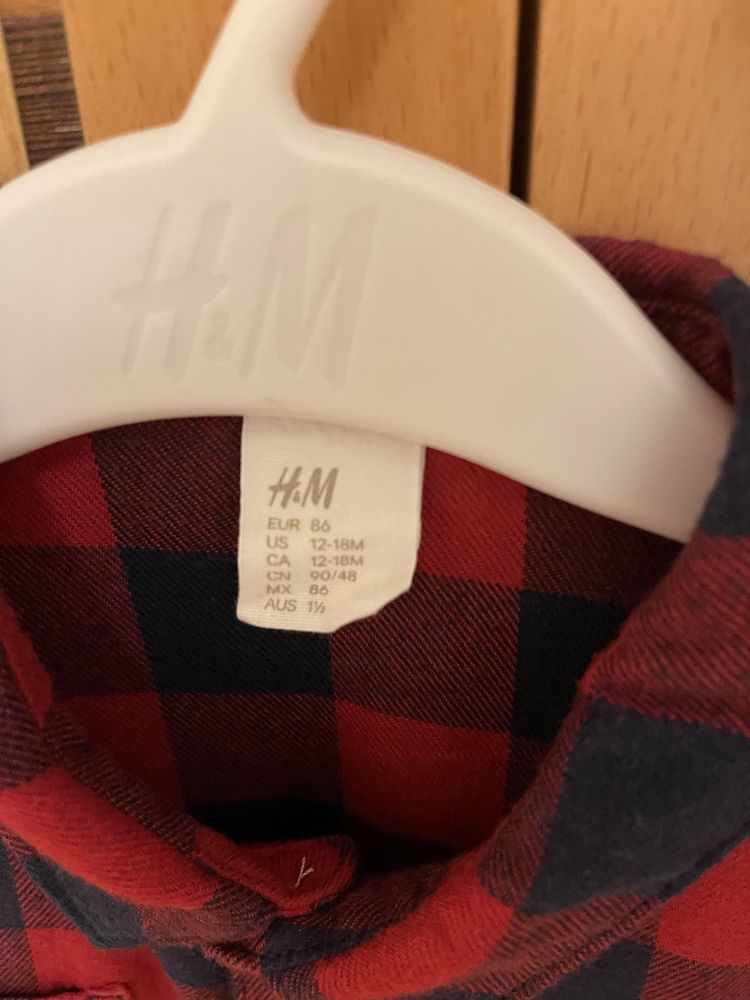 Camisas de bebé Zara / H&M