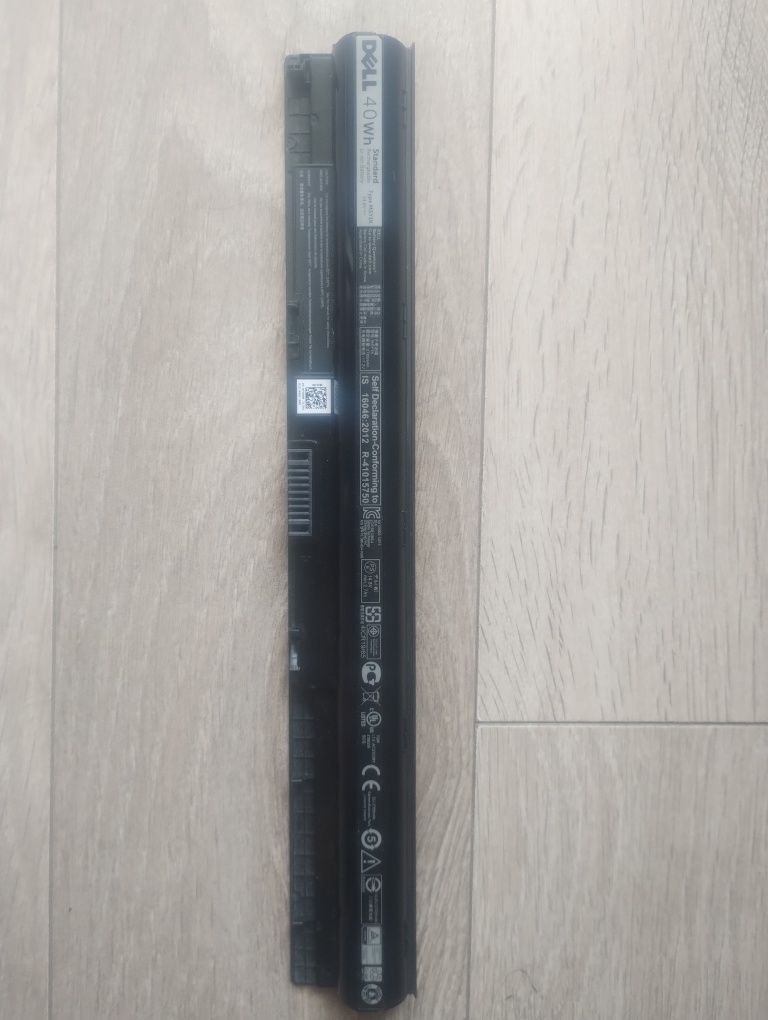 Акумулятор Dell M5Y1K — оригінал, робочий, але слабко тримає заряд