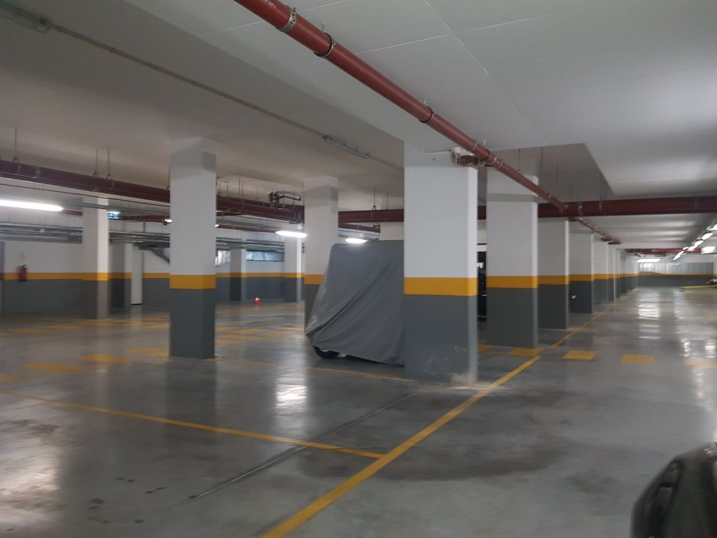 Urbanização vila sol lugares de garagem parqueamentos garagens