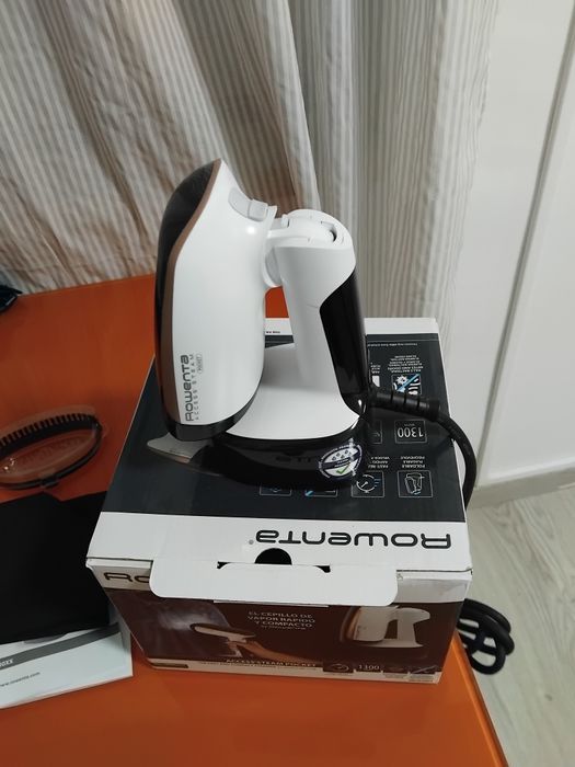 Escova de Engomar a Vapor ROWENTA Access Steam DR3030D1 (1300 W)