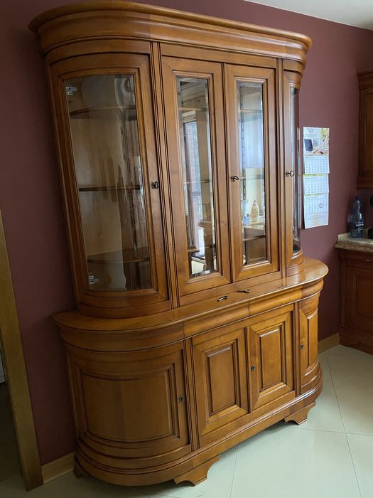 Luksusowa witryna drewniana w stylu vintage