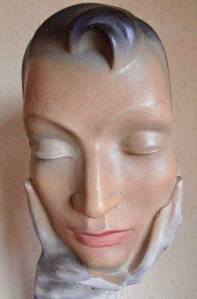 Christian Dior busto anos 60