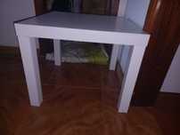 Mesa quadrada pequena