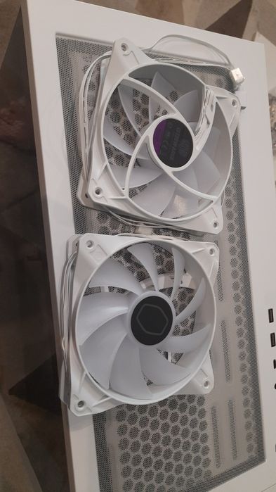 Nowe wentylatory Cooler Master CF120W ARGB białe - 2 szt.