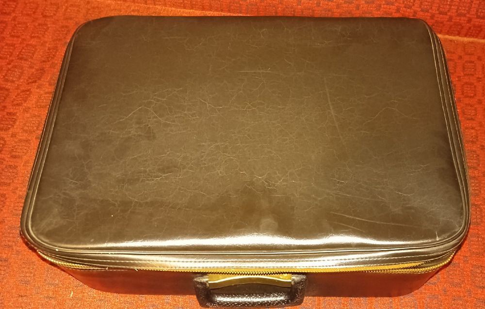 Maszyna do pisania - Predom Łucznik 1300