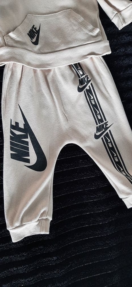 Dres niemowlęcy NIKE