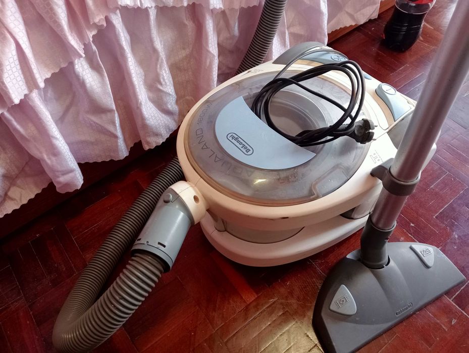 Aspirador a agua aqualand 1600w em bom estado